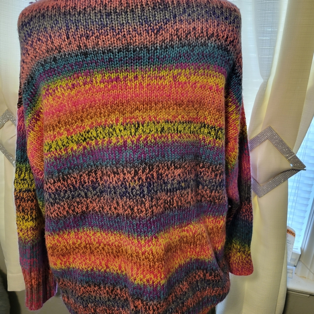 Sweater - Picture 2 of 3